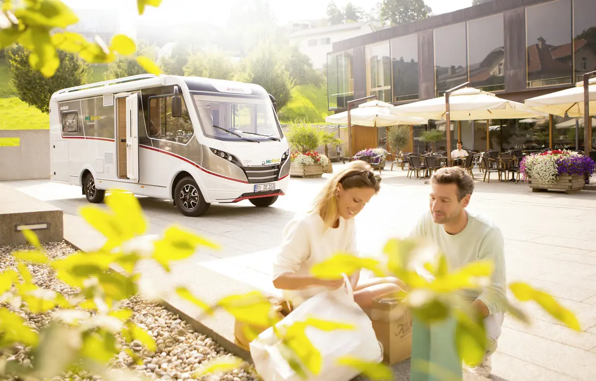 Compact Luxury (manual) – Motorhomes