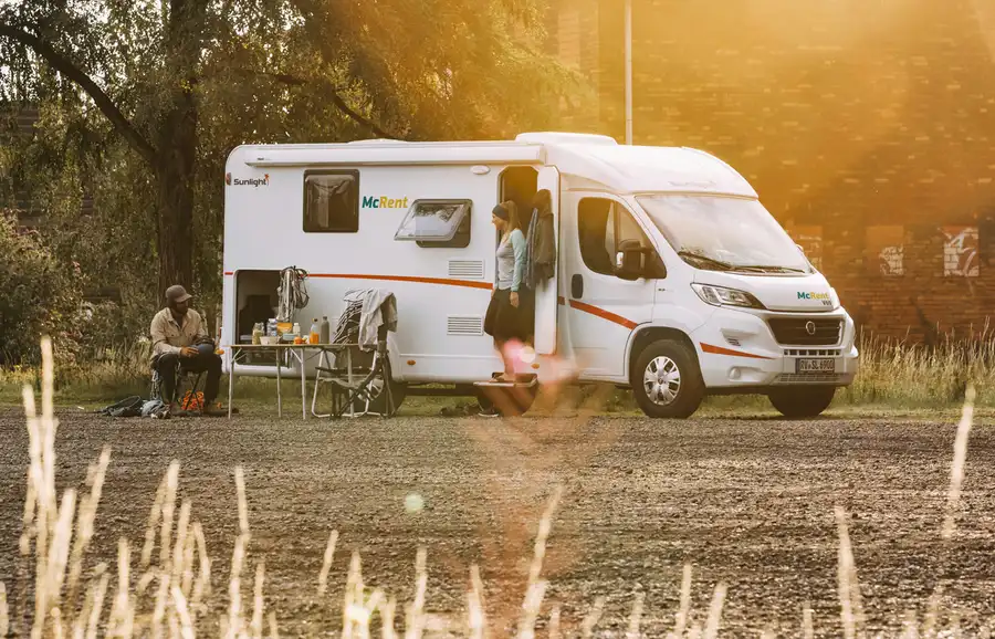 Compact Plus (manual) – Autocaravanas, foto 5