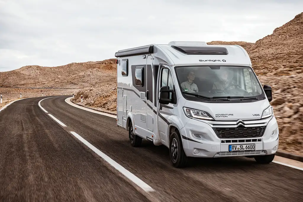 Compact Plus (manual) – Autocaravanas