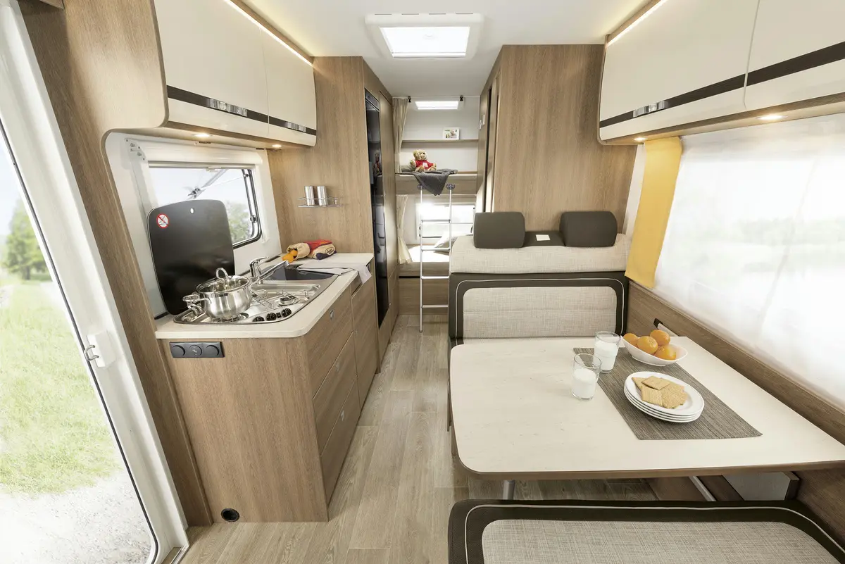 Family Plus (manual) – Motorhomes, photo 3