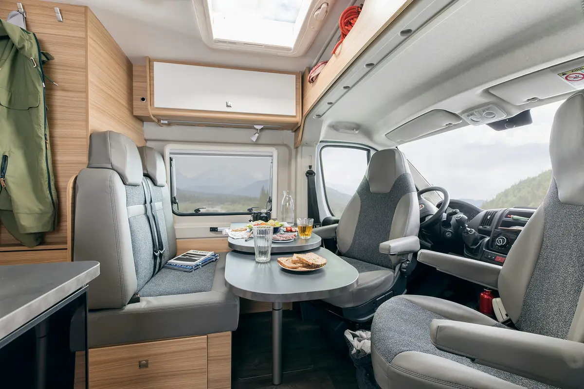 Urban Luxury (manual) – Autocaravanas, foto 4